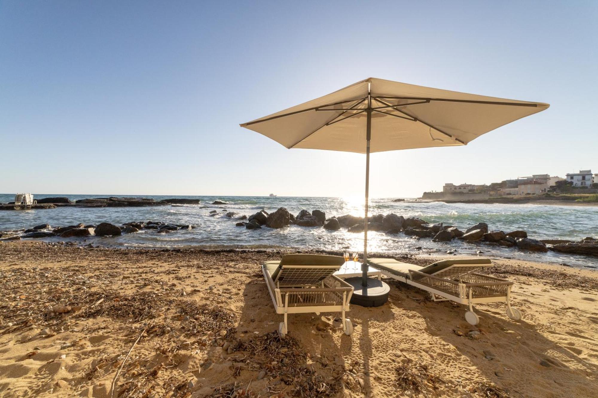 Le Suites Sul Mare Di Esterina Civitavecchia Bagian luar foto
