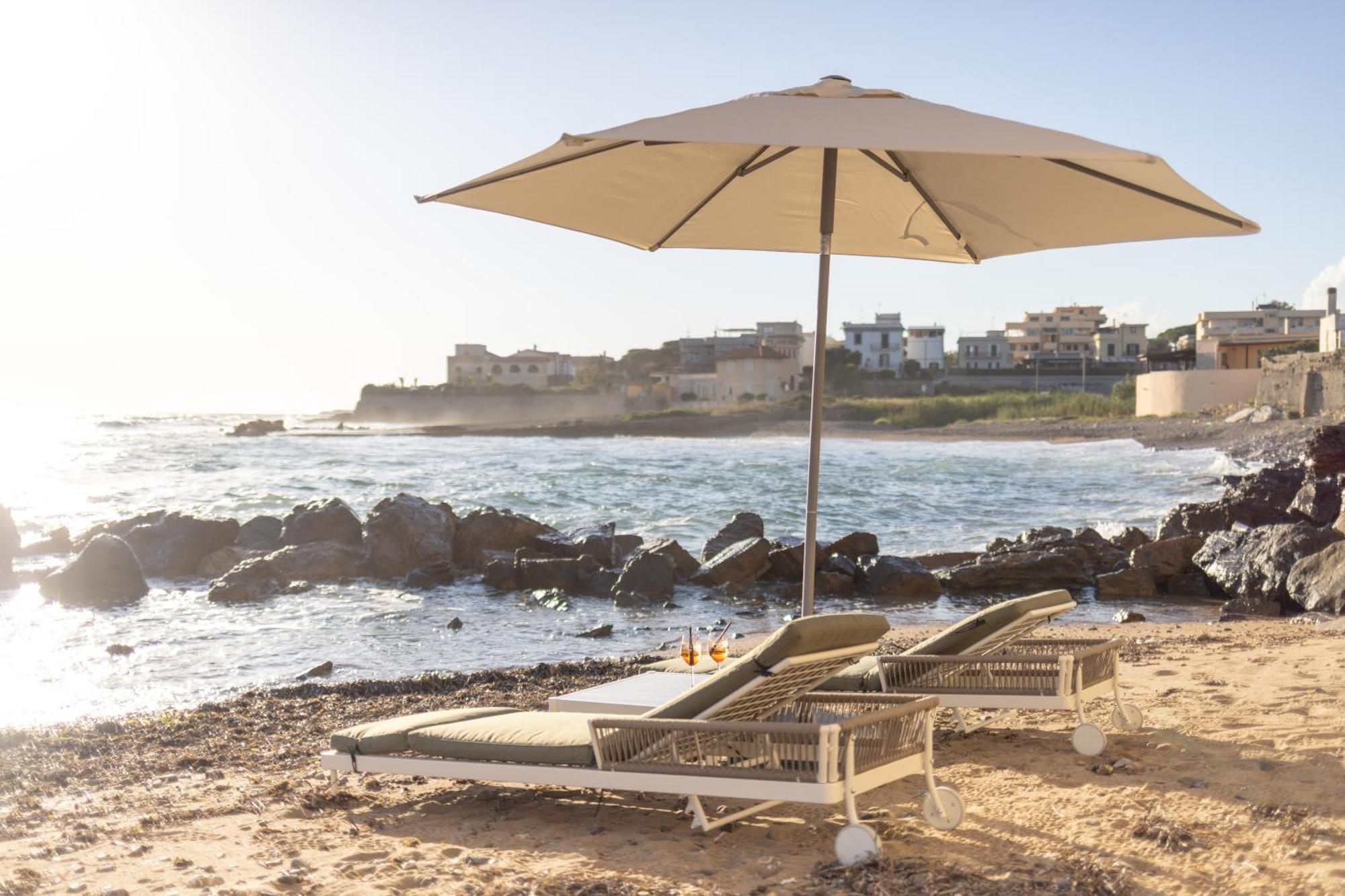 Le Suites Sul Mare Di Esterina Civitavecchia Bagian luar foto