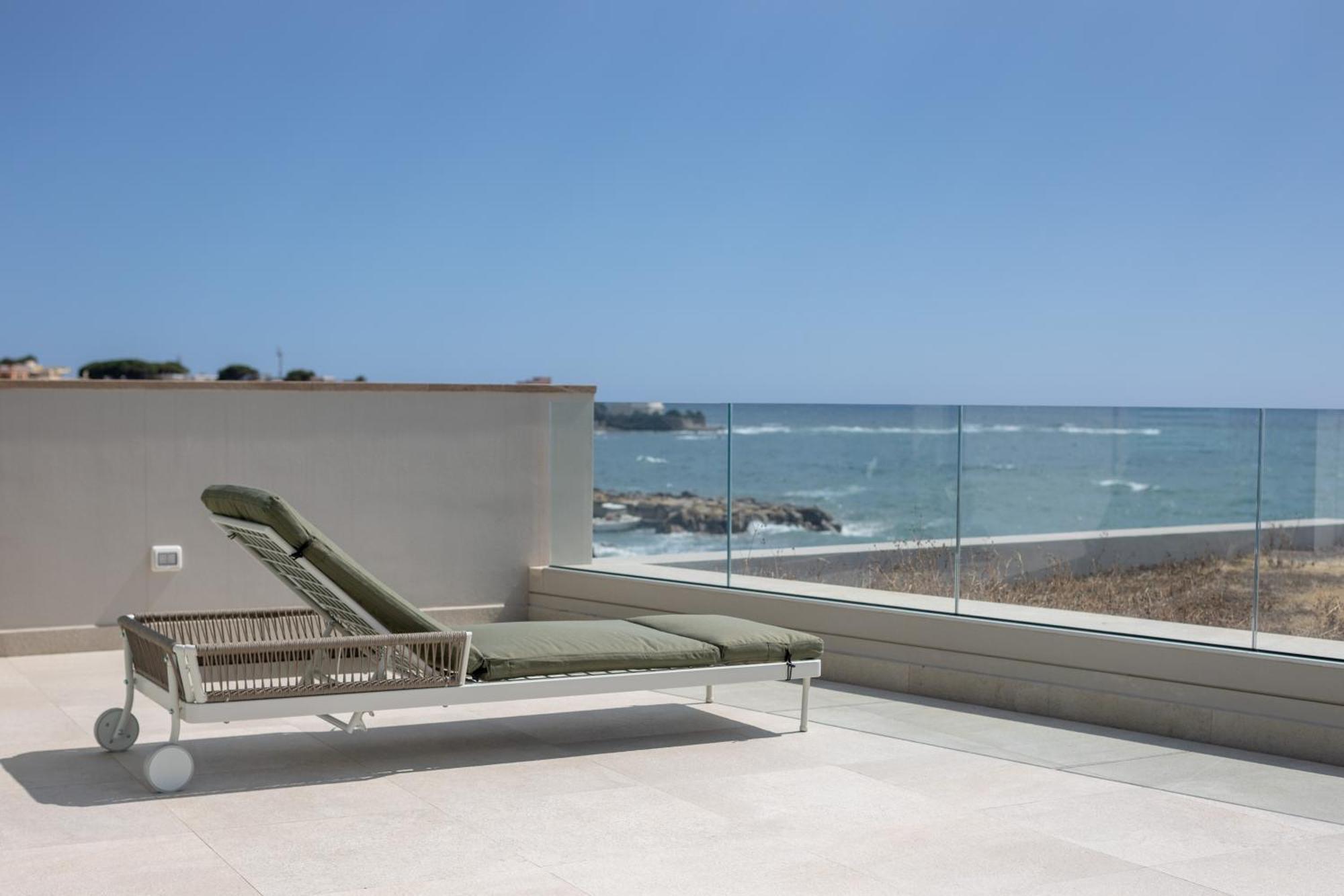 Le Suites Sul Mare Di Esterina Civitavecchia Bagian luar foto